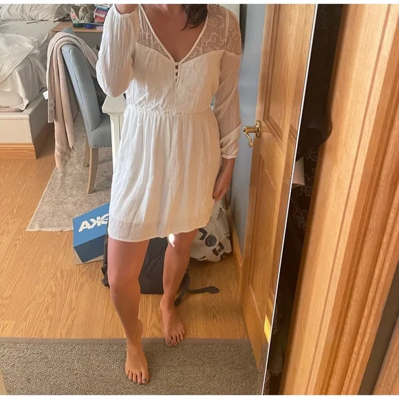 Abercrombie and fitch white dress - Picture 2 of 5